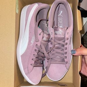 Puma women’s shoes in 8
